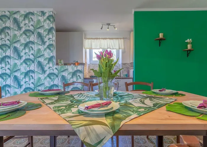 Вилла John Пула